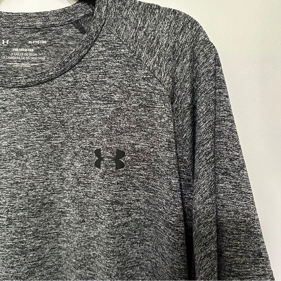 Under Armour The Tech Tee Men's T-Shirt Short Sleeve Gray XL - Picture 3 of 9